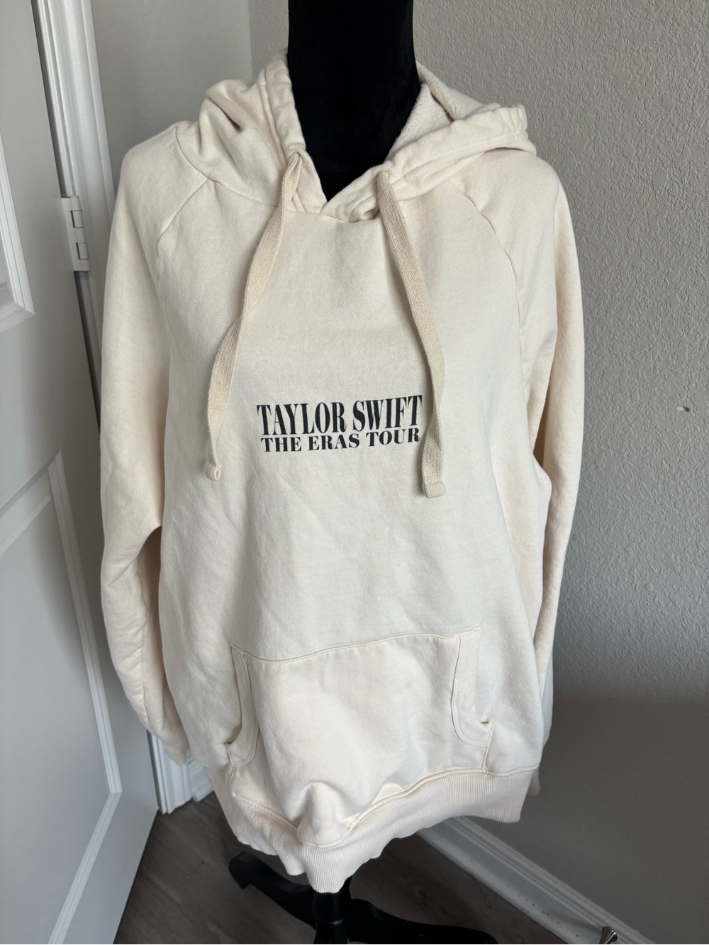 Taylor Swift The Eras Tour III Beige Hoodie Size XL